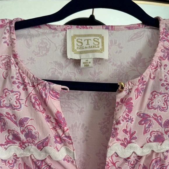 Sail to Sable Pink and White Floral Dress - Picture 2 of 5